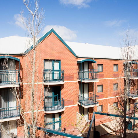 BreakFree Adelaide - Dalby Accommodation 4