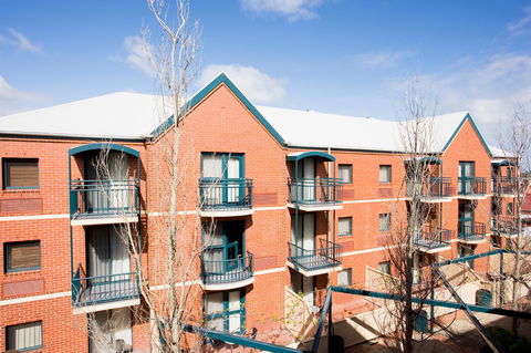 BreakFree Adelaide - Dalby Accommodation 11
