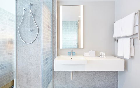 Holiday Inn Express Adelaide City Centre, An IHG Hotel - Dalby Accommodation 4