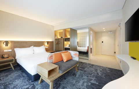 Holiday Inn Express Adelaide City Centre, An IHG Hotel - Dalby Accommodation 12