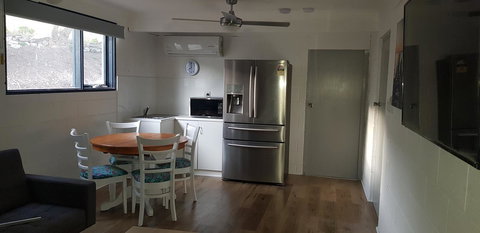 Breeze On Northbay 67 Elizabeth Crescent Carrickalinga - Dalby Accommodation 1