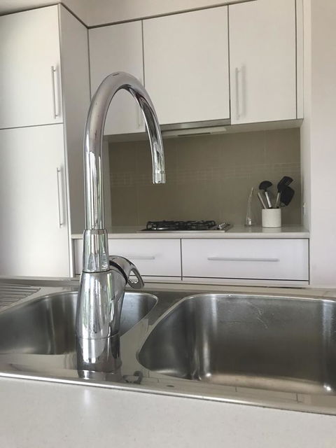 S T U D I O 22 Peaceful Retreat With Garden Views - Dalby Accommodation 7