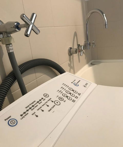 S T U D I O 22 Peaceful Retreat With Garden Views - Dalby Accommodation 8