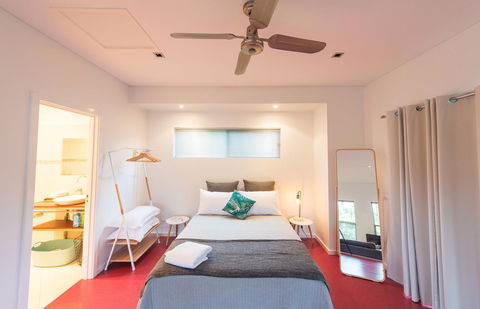 S T U D I O 22 Peaceful Retreat With Garden Views - Dalby Accommodation 3