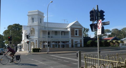 Grassmere House Magill - Dalby Accommodation 26