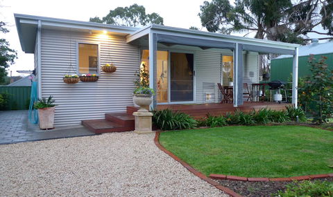 Grassmere House Magill - Dalby Accommodation 0