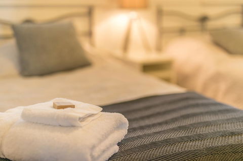 The Tudor House - Dalby Accommodation 13