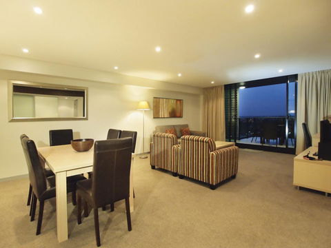 Oaks Adelaide Horizons Suites - Dalby Accommodation 12