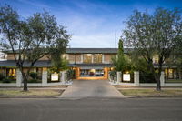 Book Wagga Wagga Accommodation Vacations Dalby Accommodation Dalby Accommodation