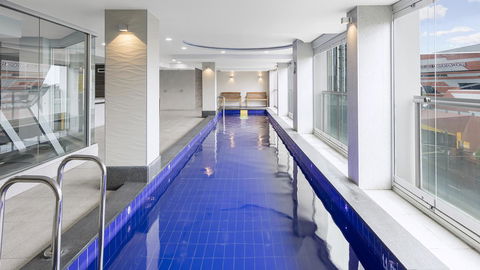 Oaks Adelaide Embassy Suites - Dalby Accommodation 8