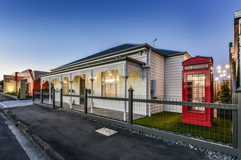 Aloha Central Luxury Apartments - Dalby Accommodation 0