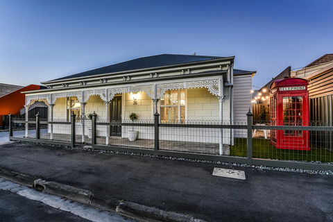 Aloha Central Luxury Apartments - Dalby Accommodation 19