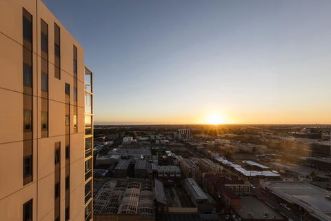 IStay Precinct Adelaide - Dalby Accommodation 6