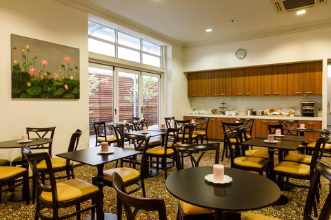 Adabco Boutique Hotel Adelaide - Dalby Accommodation 5
