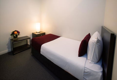Franklin Apartments - Dalby Accommodation 14