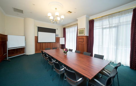 Franklin Apartments - Dalby Accommodation 10