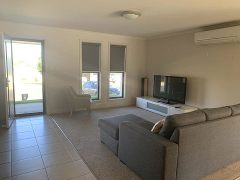 Little On Ash - Dalby Accommodation 7