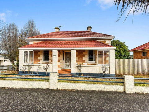 Olive\'s Cottage - Dalby Accommodation 0