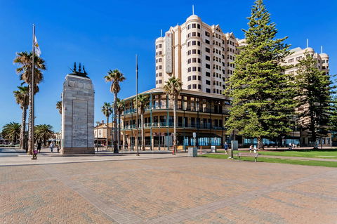 Heart Of Glenelg BnB - Dalby Accommodation 25