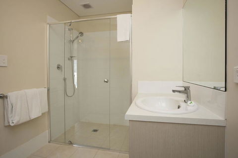 Hume Serviced Apartments - Dalby Accommodation 20