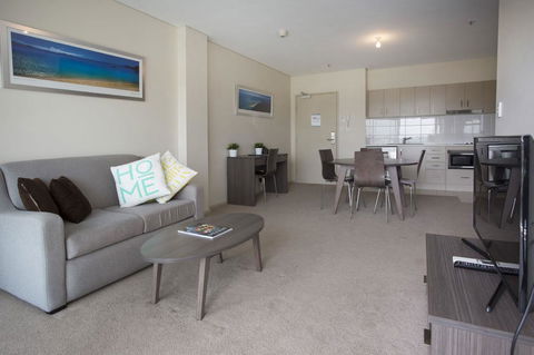 Hume Serviced Apartments - Dalby Accommodation 23