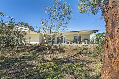 32 West B&B - Dalby Accommodation 11