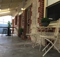 Two Cow Cottage Bed  Breakfast - Dalby Accommodation