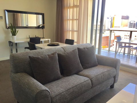 Adelaide DressCircle Apartments - North Terrace - Dalby Accommodation 16
