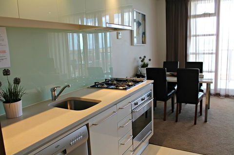 Adelaide DressCircle Apartments - North Terrace - Dalby Accommodation 28