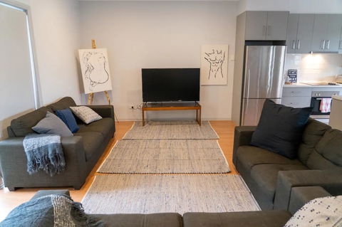 Gawler Townhouse 3 Bedroom - Dalby Accommodation 0