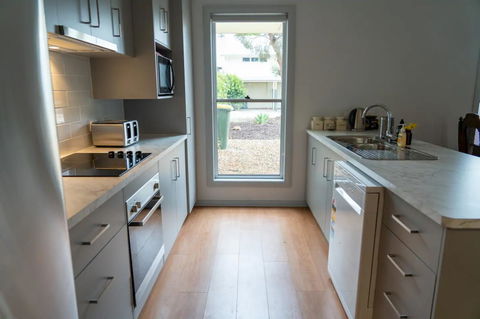 Gawler Townhouse 3 Bedroom - Dalby Accommodation 1