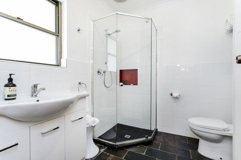 Barossa Retro BnB - Dalby Accommodation 13