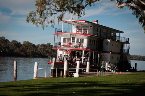 Riverview Rise Retreats - Dalby Accommodation 27