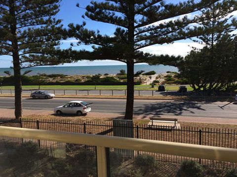 Adelaide - Semaphore Beach Front - Dalby Accommodation 23