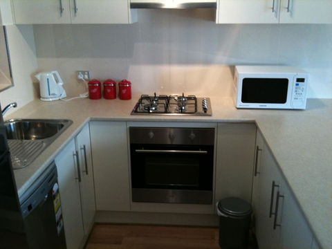 Adelaide - Semaphore Beach Front - Dalby Accommodation 10