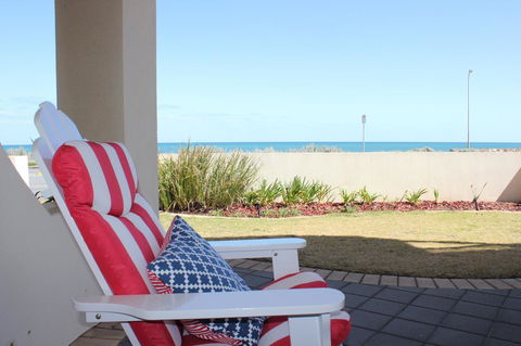 Seaview Sunset Holiday Apartments - Dalby Accommodation 19