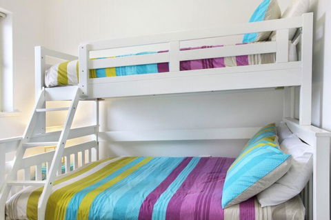 Seaview Sunset Holiday Apartments - Dalby Accommodation 32