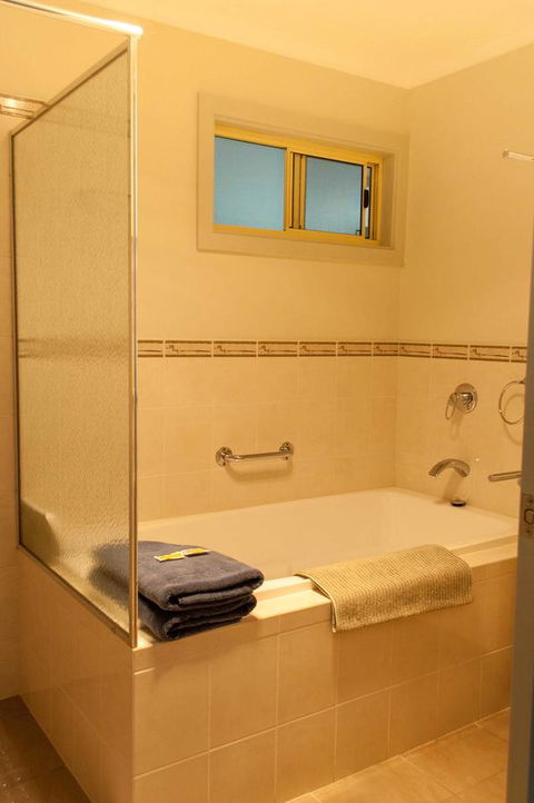 Admirals Inn - Dalby Accommodation 10