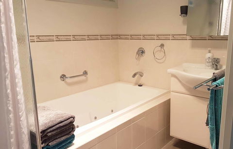 Admirals Inn - Dalby Accommodation 5