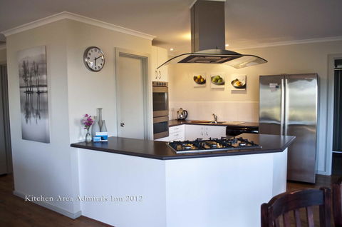 Admirals Inn - Dalby Accommodation 0