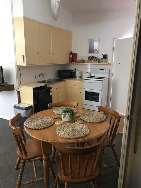 OCEAN BREEZE MOTEL - Dalby Accommodation 13