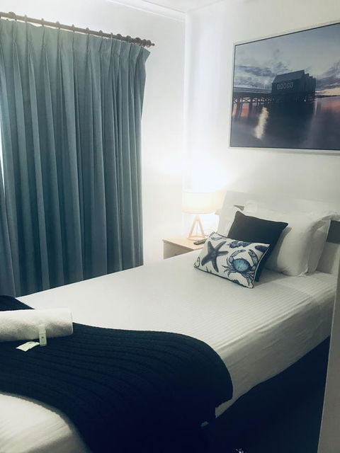 OCEAN BREEZE MOTEL - Dalby Accommodation 10