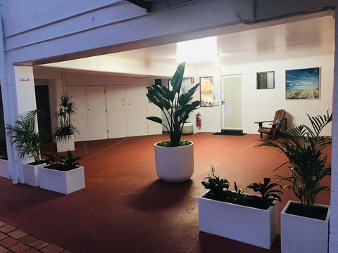 OCEAN BREEZE MOTEL - Dalby Accommodation 4