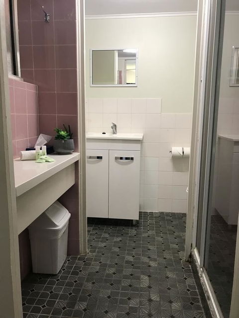 OCEAN BREEZE MOTEL - Dalby Accommodation 14