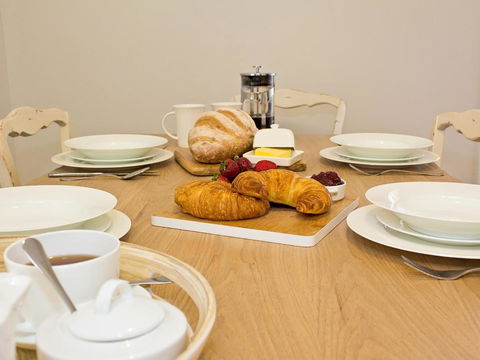 Queen's Cottage Barossa Valley - Dalby Accommodation 12