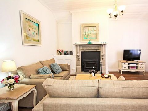 Queen's Cottage Barossa Valley - Dalby Accommodation 6