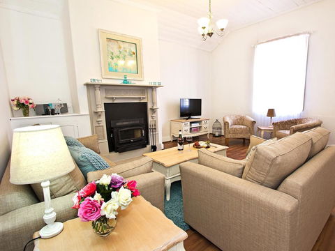 Queen's Cottage Barossa Valley - Dalby Accommodation 13