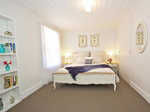 Queen's Cottage Barossa Valley - Dalby Accommodation 18