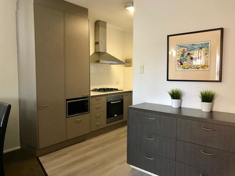 Adelaide DressCircle Apartments - Archer Street - Dalby Accommodation 1