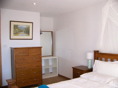 Mallee Bark Retreat - Dalby Accommodation 7